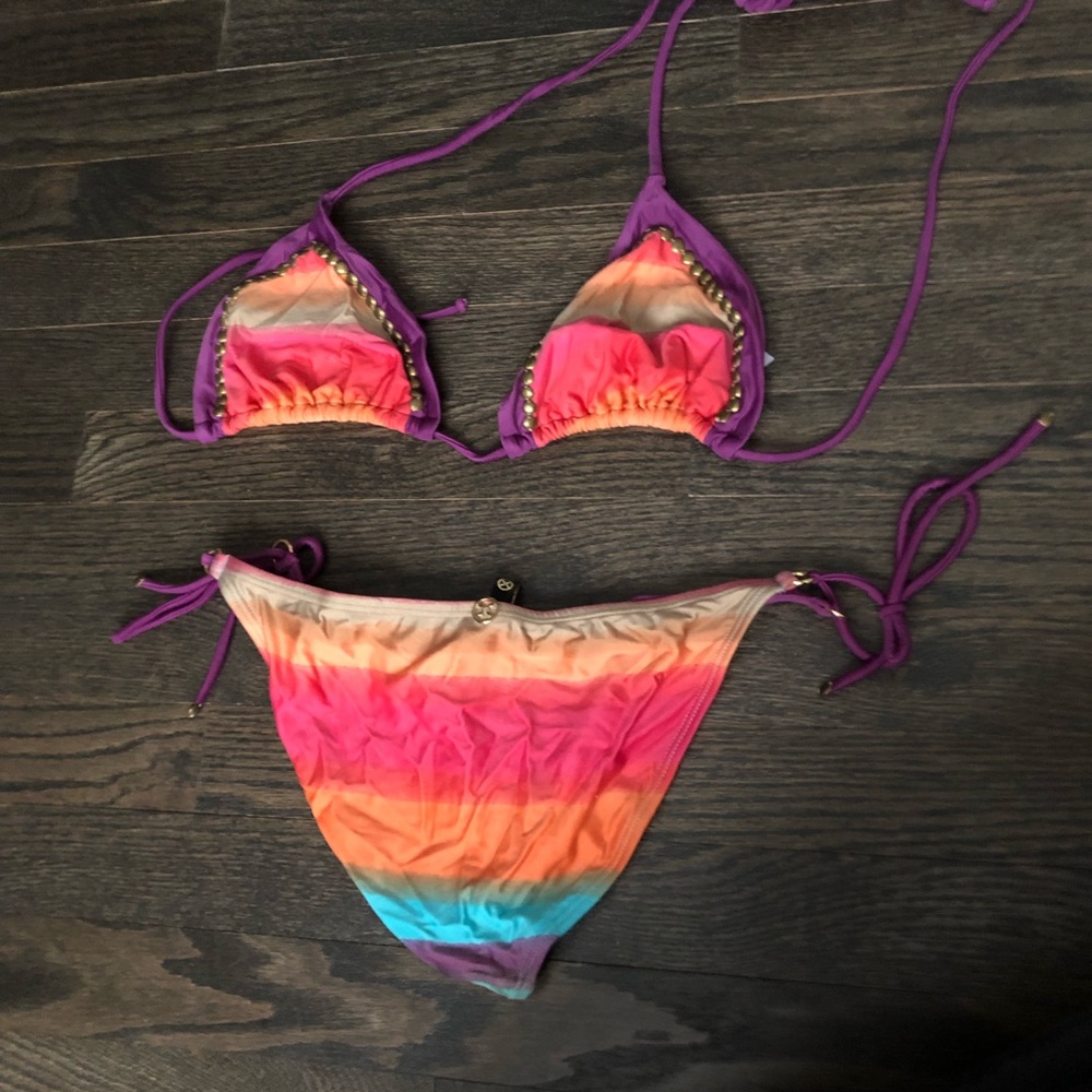 VIX beautiful bathing suit two piece bathing suit